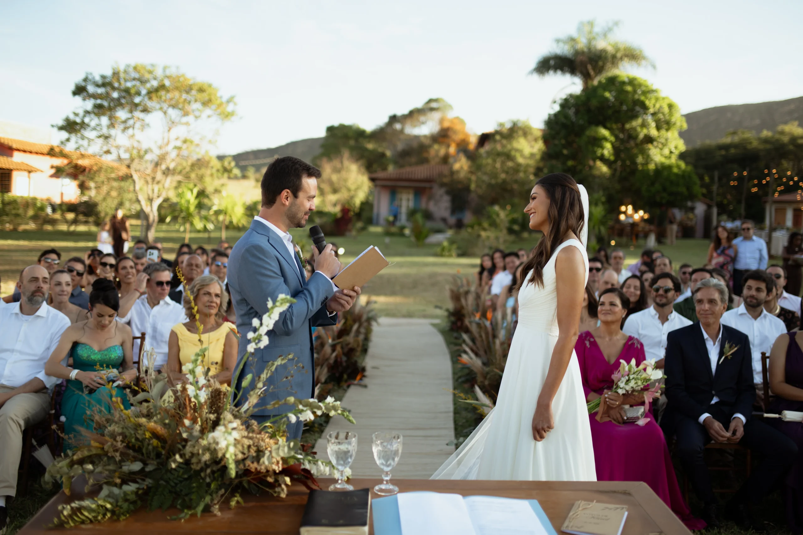 Fotografia de Casamento na Cerimônia: Como Registrar a Emoção sem Interferir no Momento
